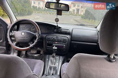 Седан Opel Omega 1996 в 