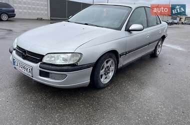 Седан Opel Omega 1998 в Корсуне-Шевченковском