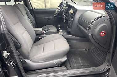 Седан Opel Omega 2001 в Харькове