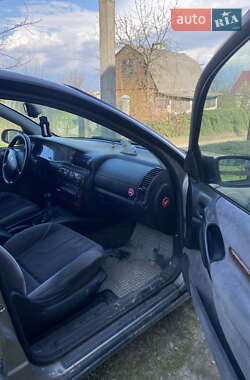 Седан Opel Omega 1996 в 