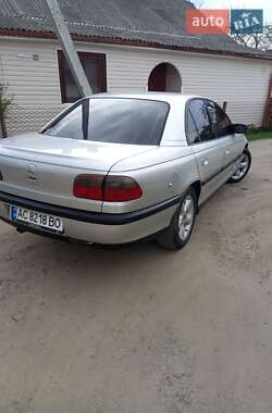 Седан Opel Omega 1998 в 