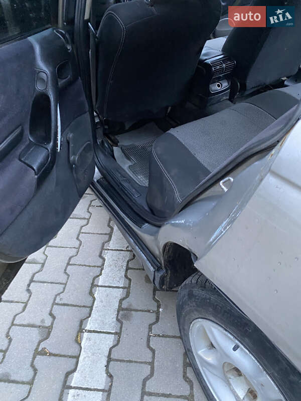 Седан Opel Omega 1997 в Чернівцях