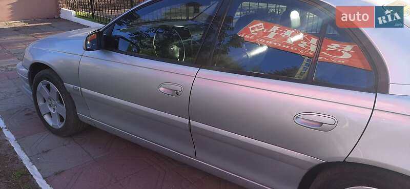 Седан Opel Omega 2002 в Новомосковске