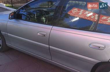 Седан Opel Omega 2002 в 