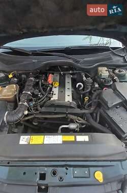 Седан Opel Omega 1998 в Шепетовке