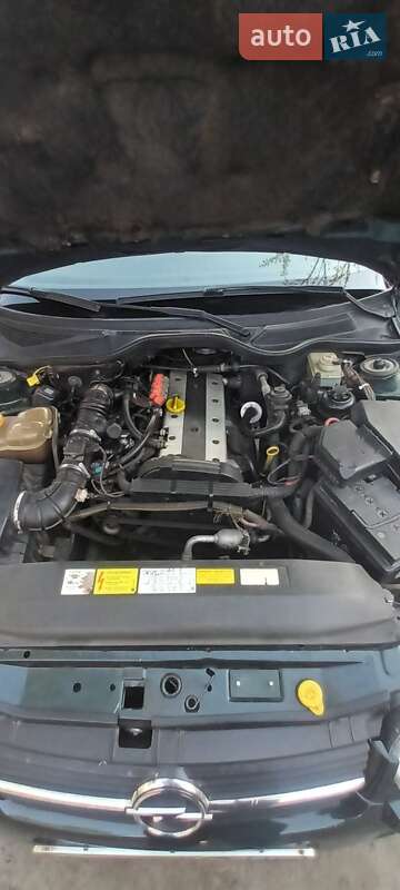 Седан Opel Omega 1998 в 