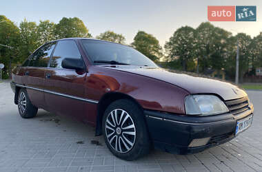 Седан Opel Omega 1990 в 