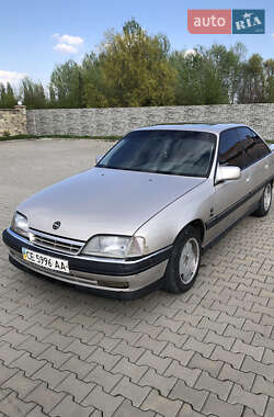 Седан Opel Omega 1992 в Чернівцях