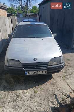 Седан Opel Omega 1991 в 