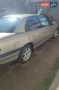 Седан Opel Omega 1998 в 