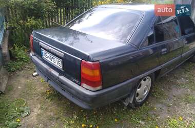 Седан Opel Omega 1989 в 