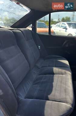 Седан Opel Omega 1989 в 
