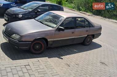 Седан Opel Omega 1986 в Ровно