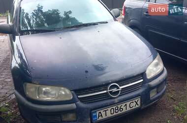Седан Opel Omega 1997 в Нововолинську