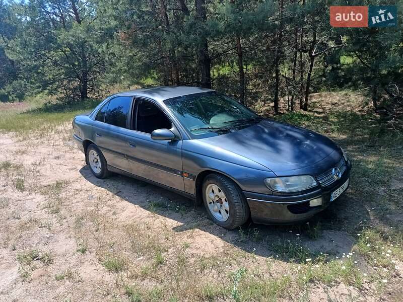 Седан Opel Omega 1994 в Павлограде