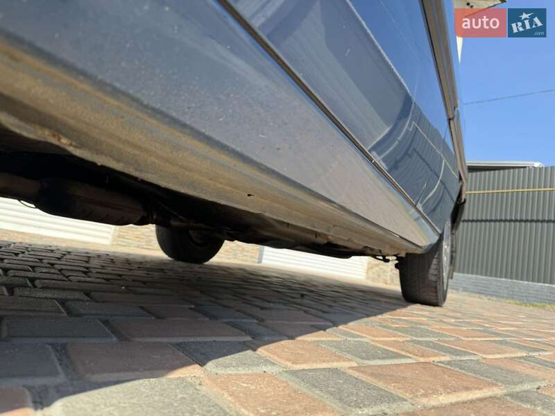 Седан Opel Omega 1987 в Кременчуге