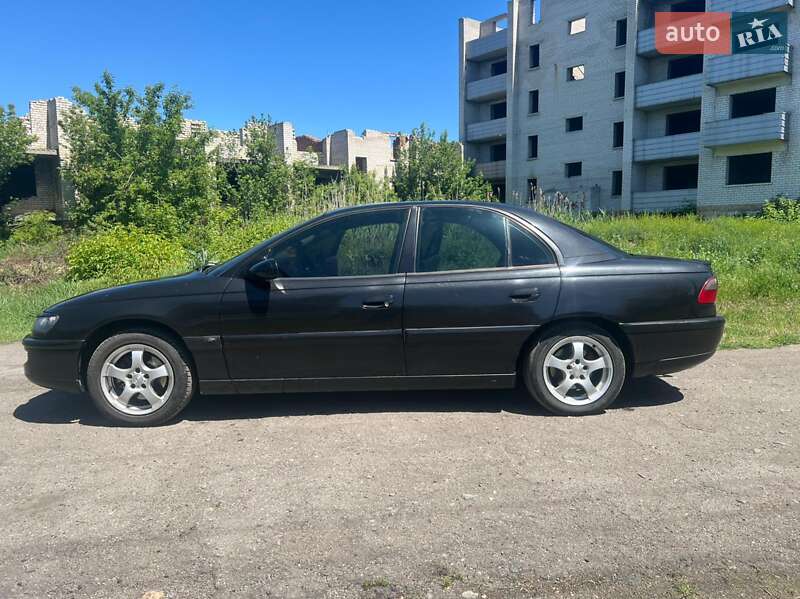 Седан Opel Omega 1996 в Староконстантинове