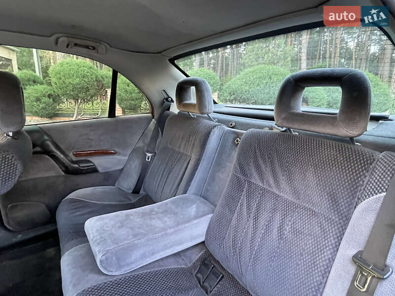 Седан Opel Omega 1997 в Лебедине