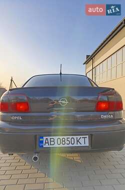 Седан Opel Omega 2003 в 