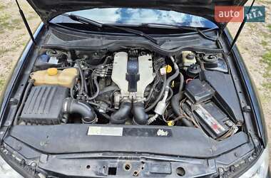 Седан Opel Omega 2001 в 