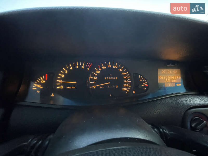 Седан Opel Omega 1996 в Рівному