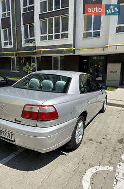 Седан Opel Omega 2001 в 