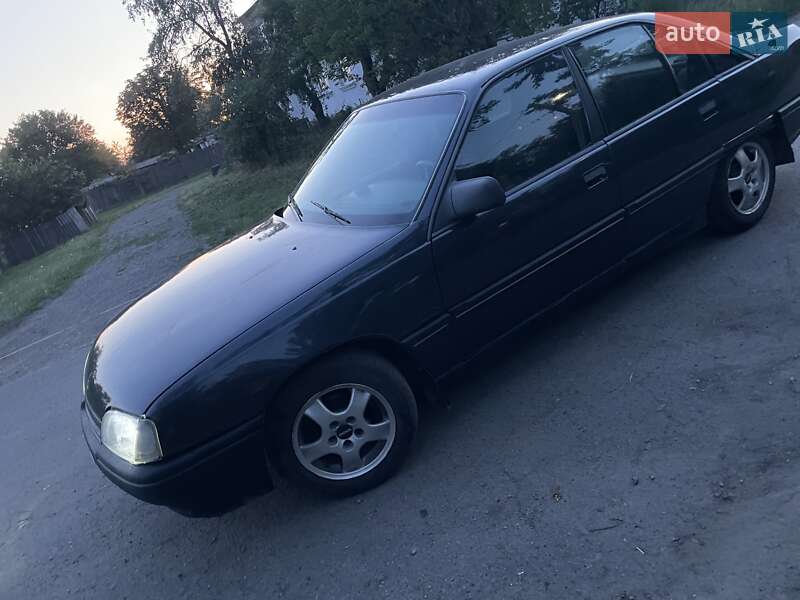 Седан Opel Omega 1991 в Днепре