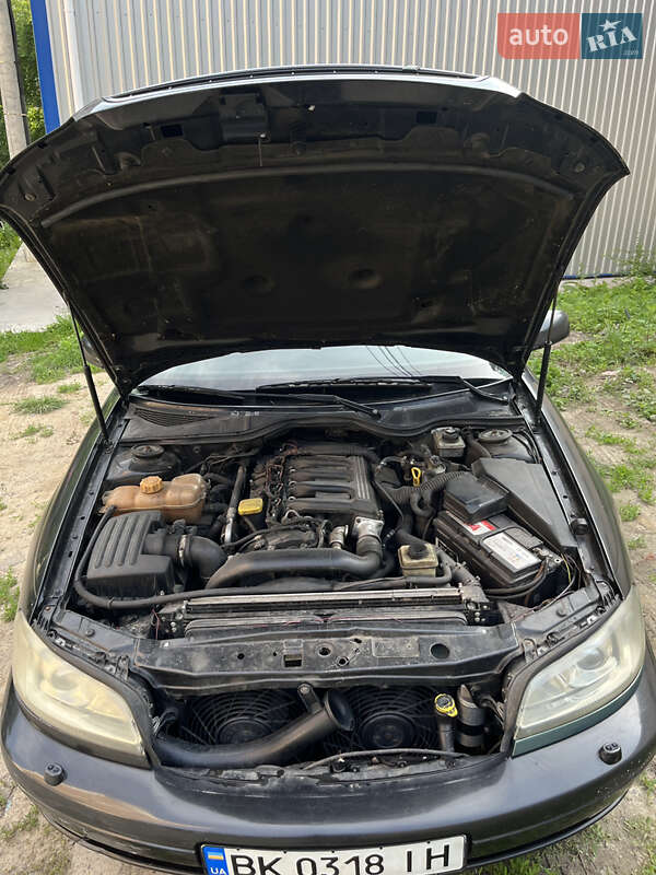 Універсал Opel Omega 2002 в Рівному
