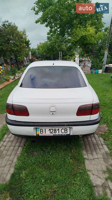 Седан Opel Omega 1998 в Кременчуге