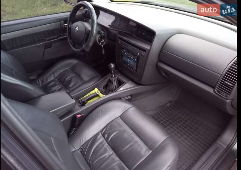 Седан Opel Omega 2000 в Боровій