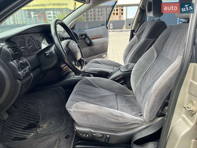 Седан Opel Omega 1996 в Луцке фото 9 Седан Opel Omega 1996 в Луцке