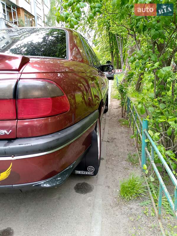 Седан Opel Omega 1997 в Києві фото 7 Седан Opel Omega 1997 в Києві