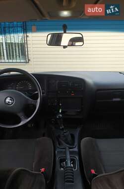Универсал Opel Omega 1992 в Карловке