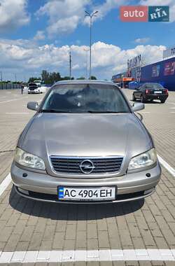 Седан Opel Omega 1999 в Нововолынске