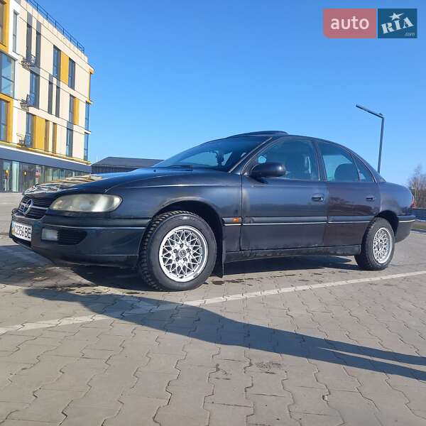 Седан Opel Omega 1996 в Луцке