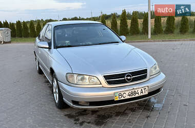 Седан Opel Omega 2002 в Городку