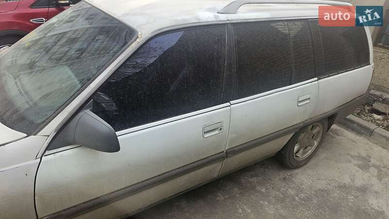 Універсал Opel Omega 1987 в Миколаєві