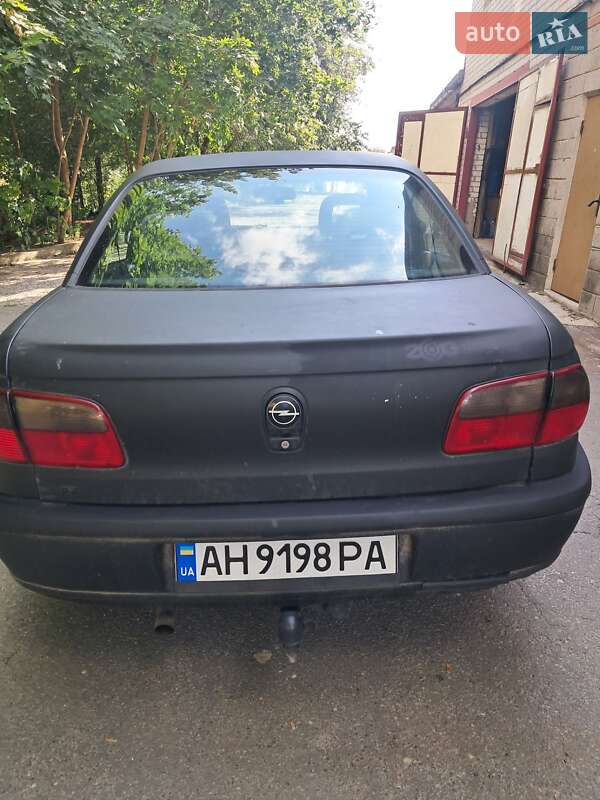 Седан Opel Omega 1997 в Харкові