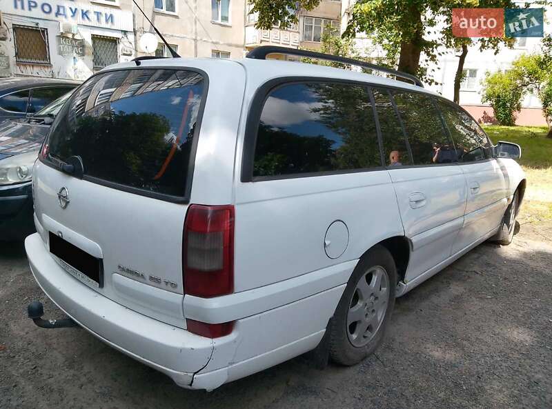 Універсал Opel Omega 2000 в Рівному