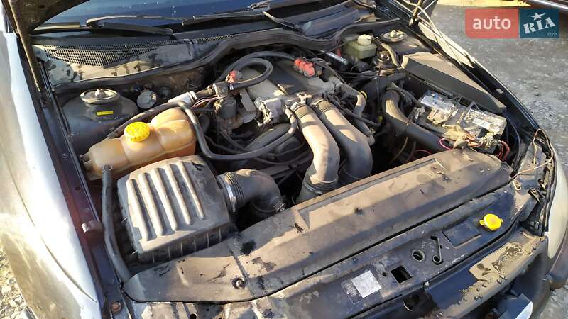 Седан Opel Omega 1995 в Луцке