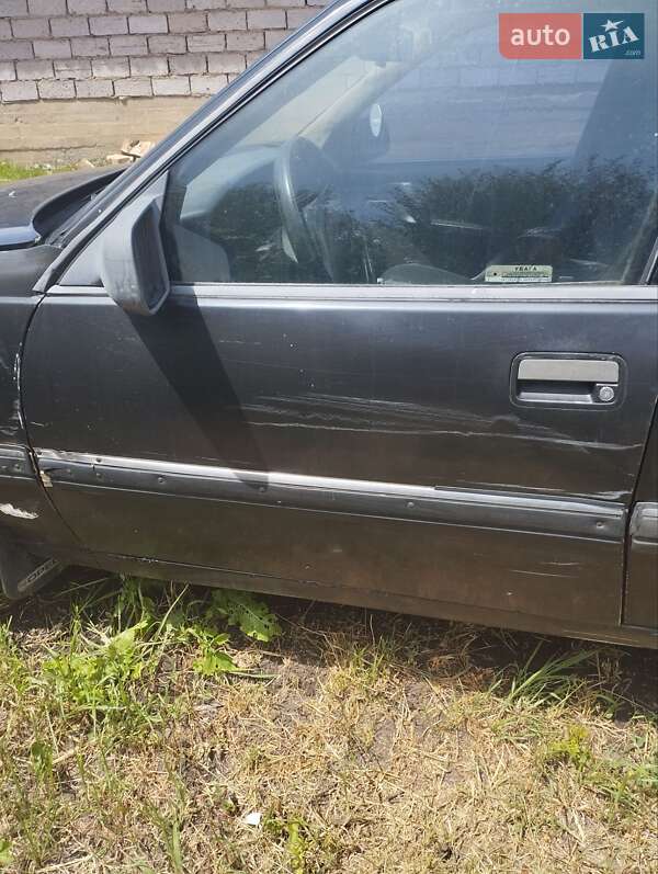 Седан Opel Omega 1991 в Кицмани