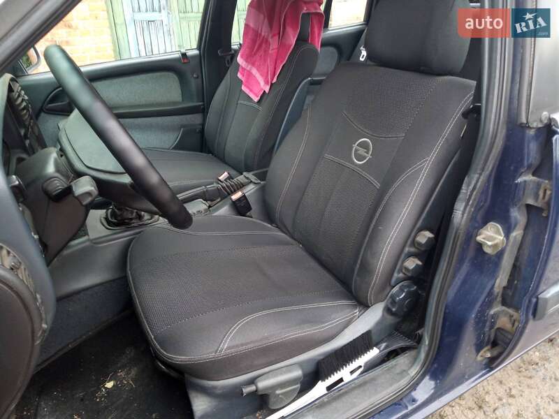 Седан Opel Omega 1989 в Гайсине