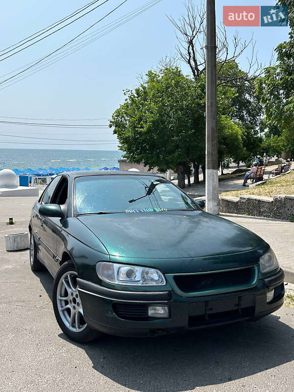 Седан Opel Omega 1997 в Киеве