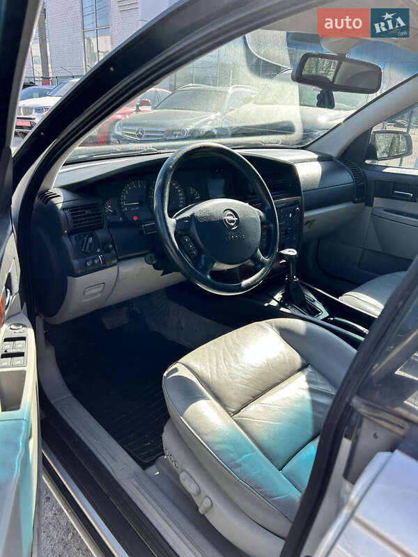 Седан Opel Omega 2000 в Сумах