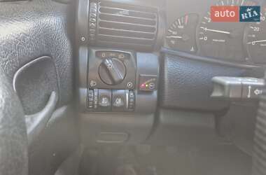 Седан Opel Omega 1995 в 
