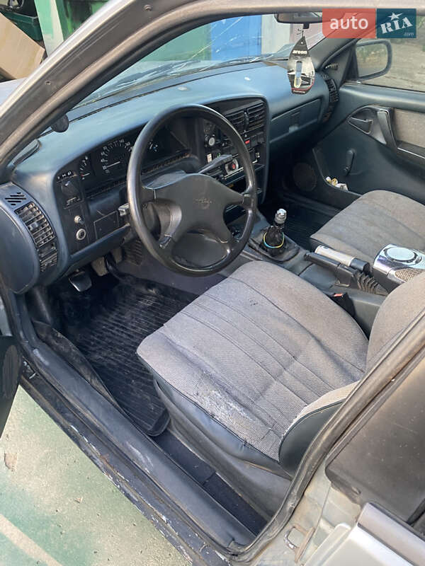 Седан Opel Omega 1987 в Одессе