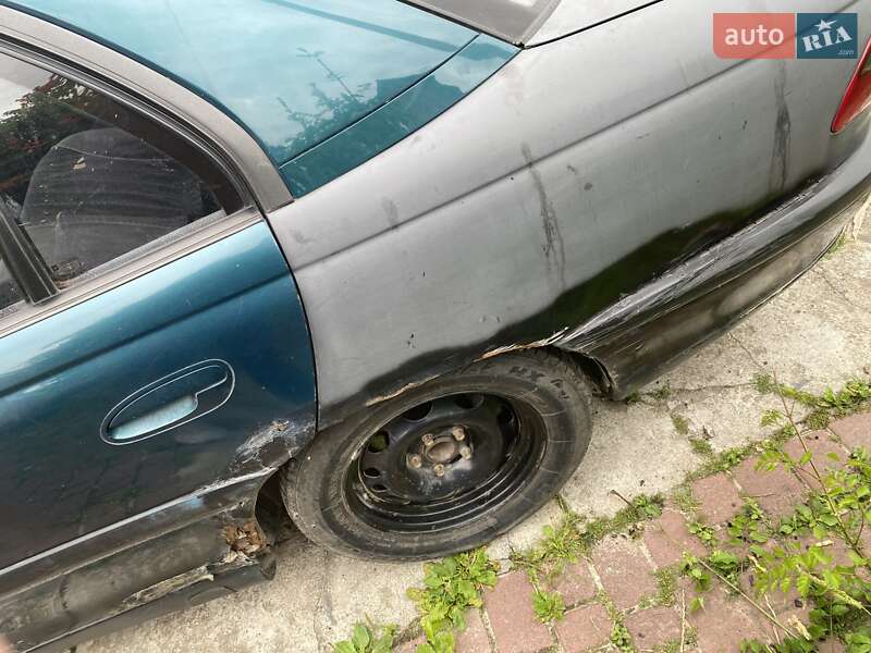 Седан Opel Omega 1995 в Звягелі
