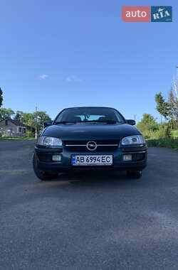Седан Opel Omega 1995 в Калиновке