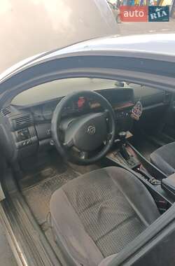 Седан Opel Omega 2000 в 