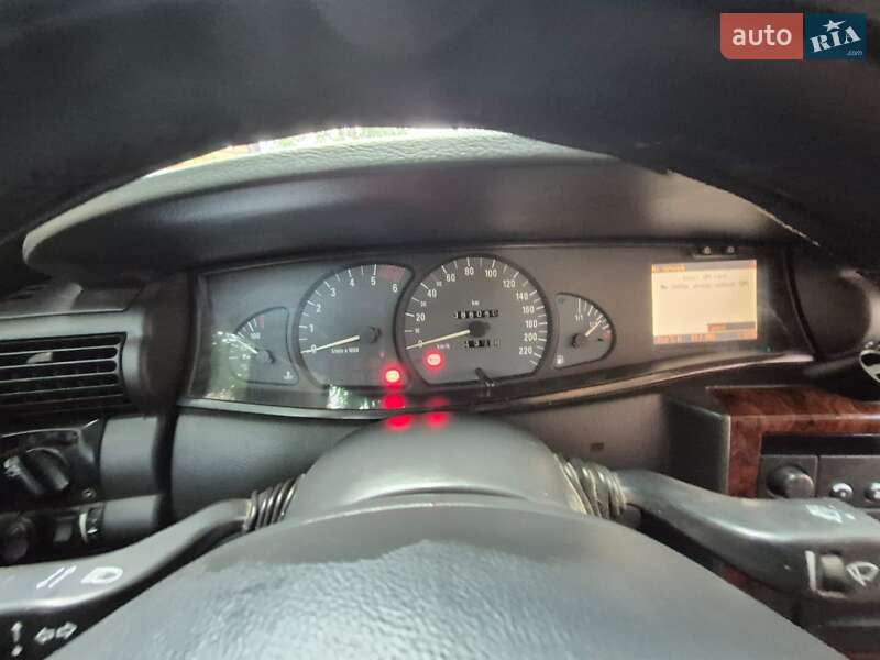 Седан Opel Omega 2002 в Смеле